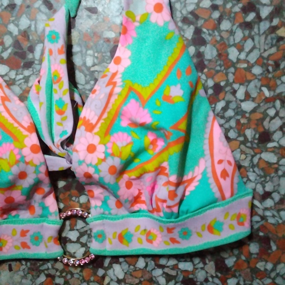 Victoria's secret bathing suit top - Picture 3 of 4